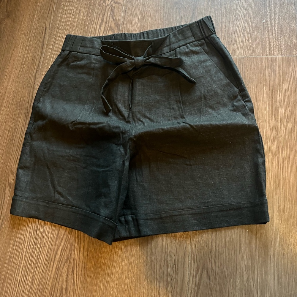 RW & CO Linen Shorts